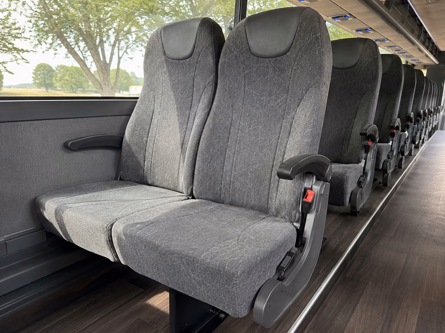 airport shuttle transportation for wedding guests flying into phoenix sky harbor