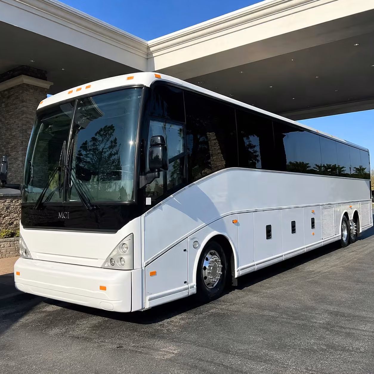 charter bus rentals for scottsdale school field trips to science and nature destinations