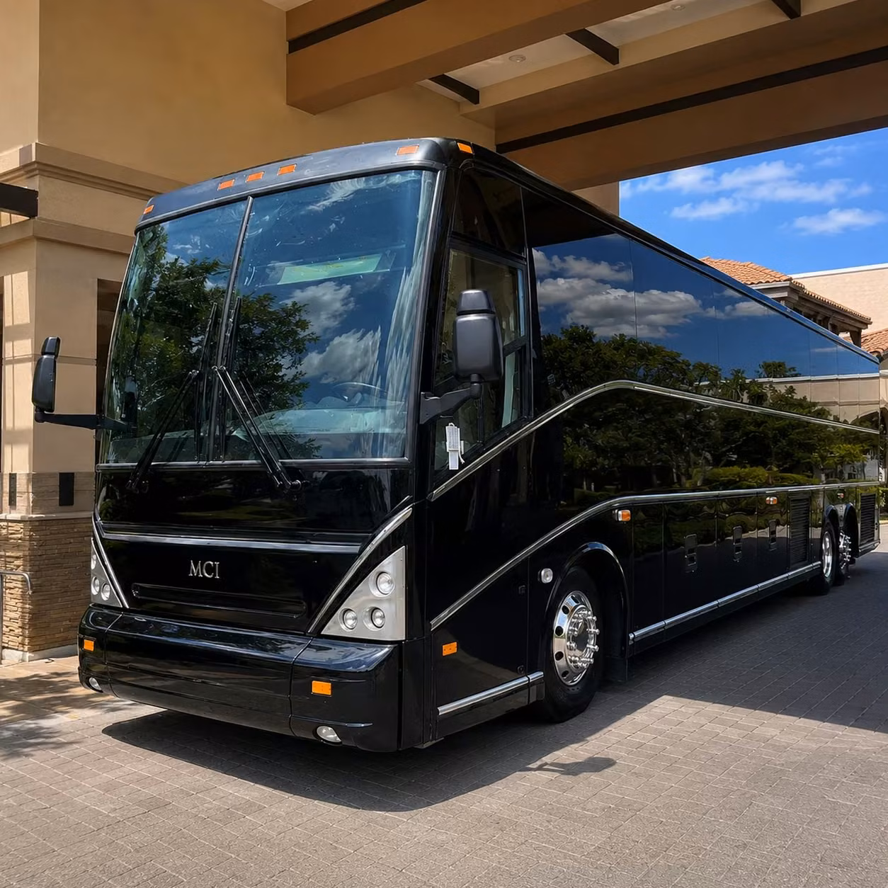corporate event bus rentals in scottsdale