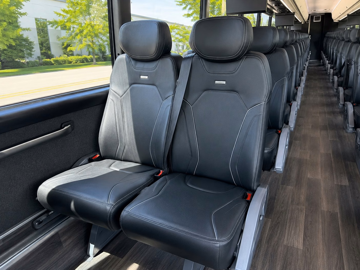 you can find and book sporting event transportation in scottsdale and any nearby city